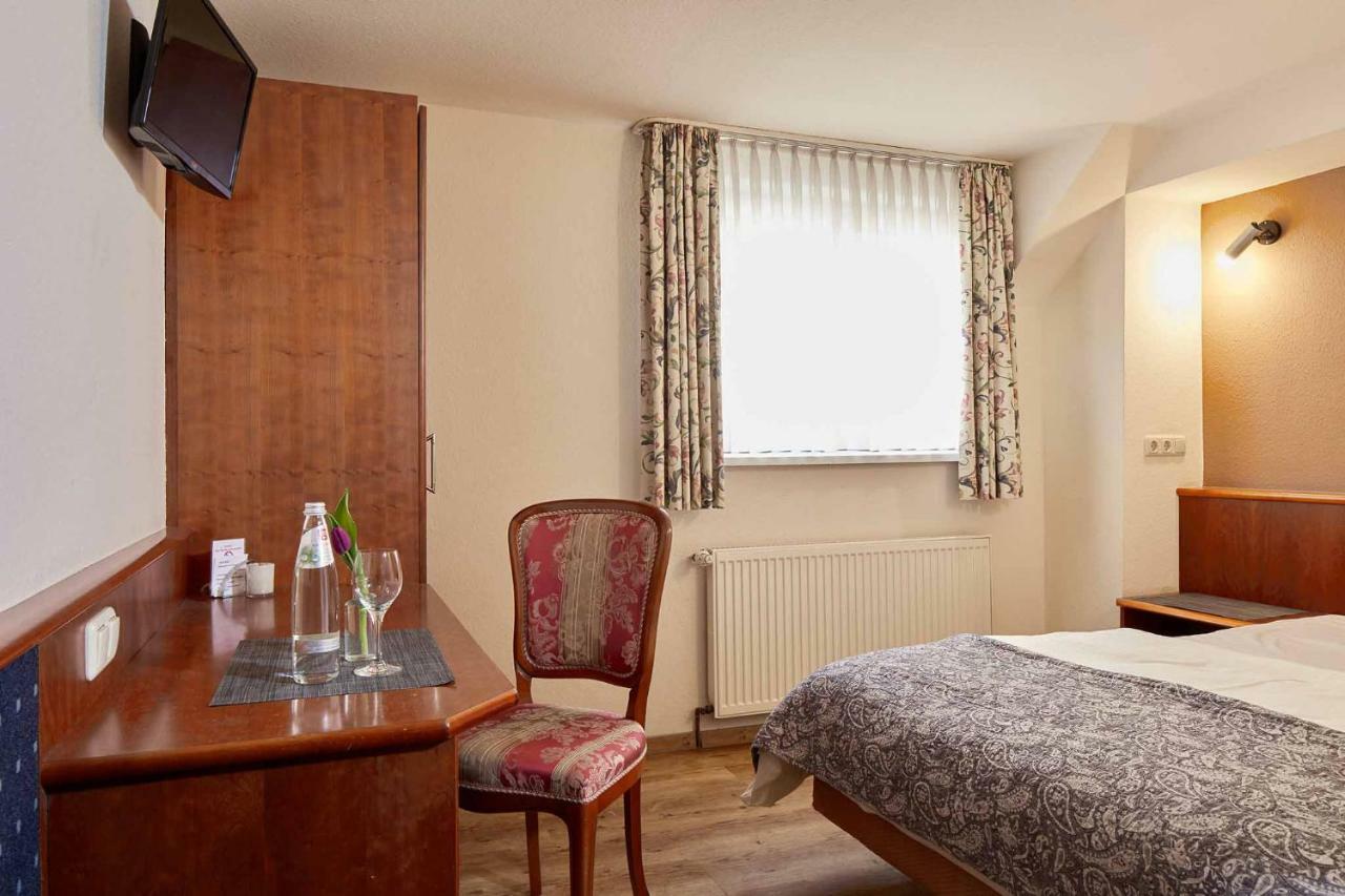 Hotel Eisenbahn Karlstadt Ngoại thất bức ảnh