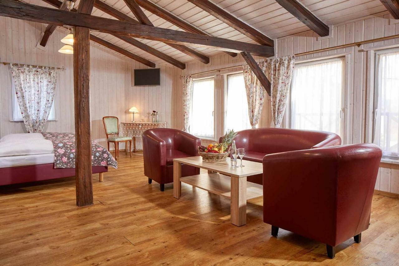 Hotel Eisenbahn Karlstadt Ngoại thất bức ảnh